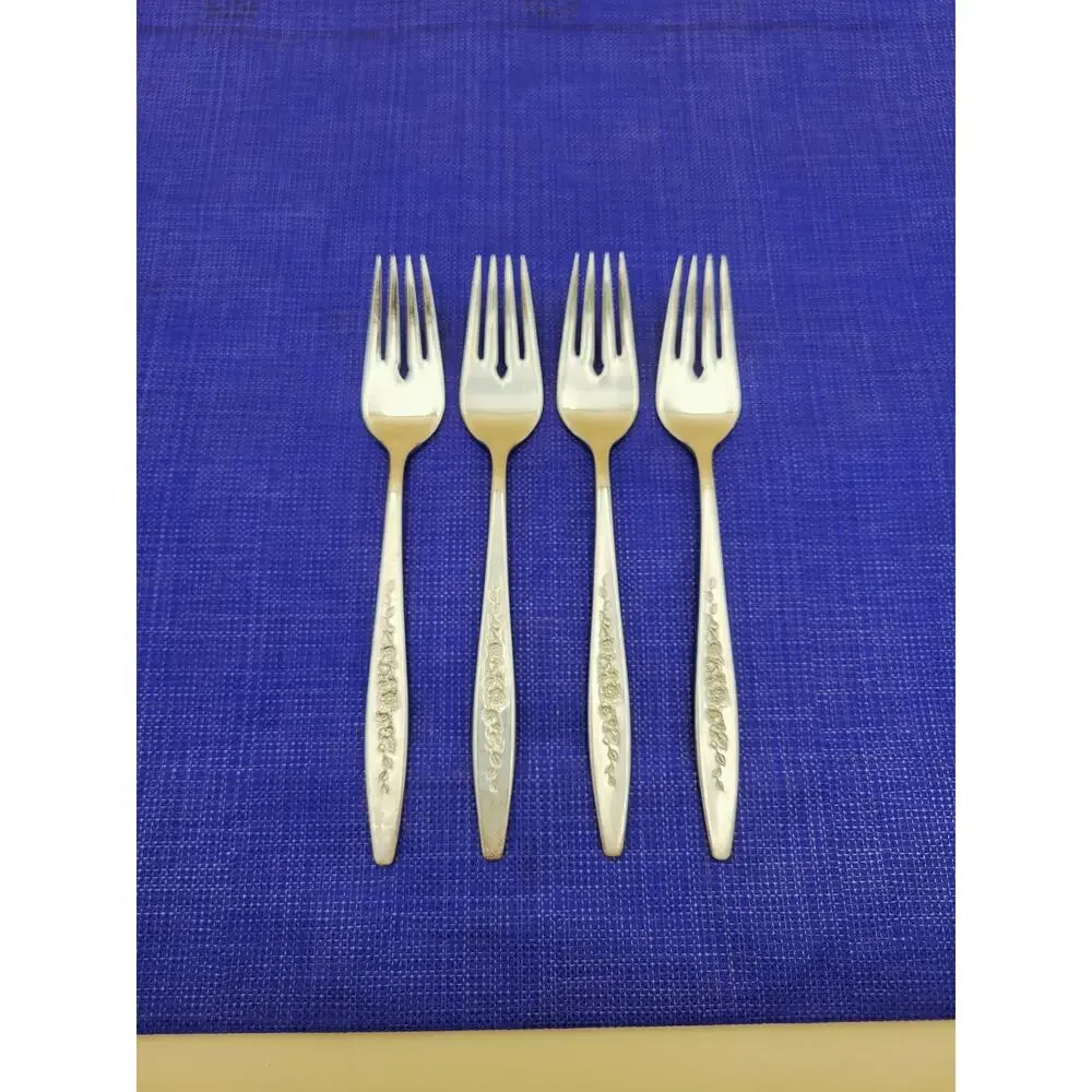 INTERNATIONAL silverplate LAUREL MIST Set of 4 Salad Fork Vtg